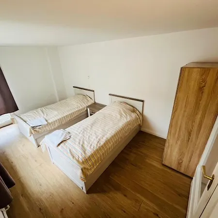 Gr Apartment *