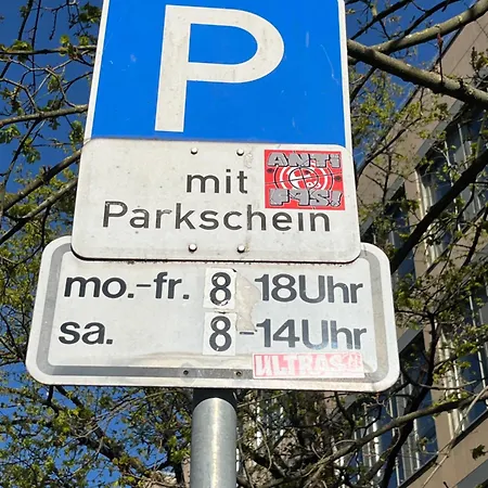 Gr