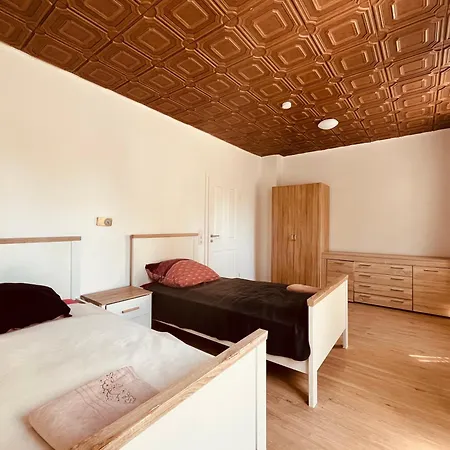 Apartment Gr *